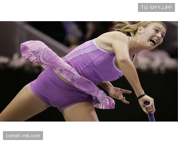 刷到莎拉波娃逛超市的照片，那购物袋价签我看都不敢看